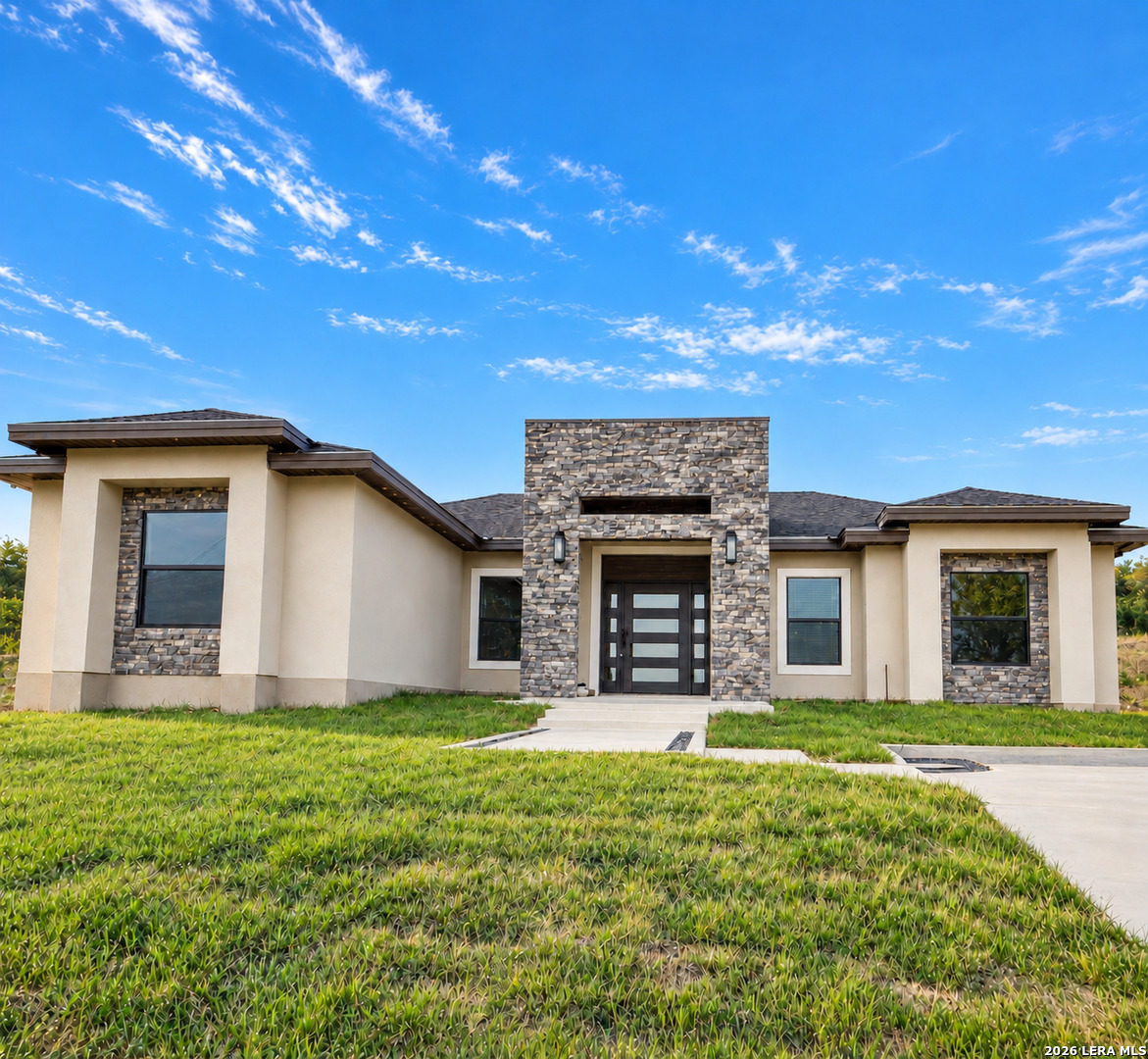 1741 Cox — photo