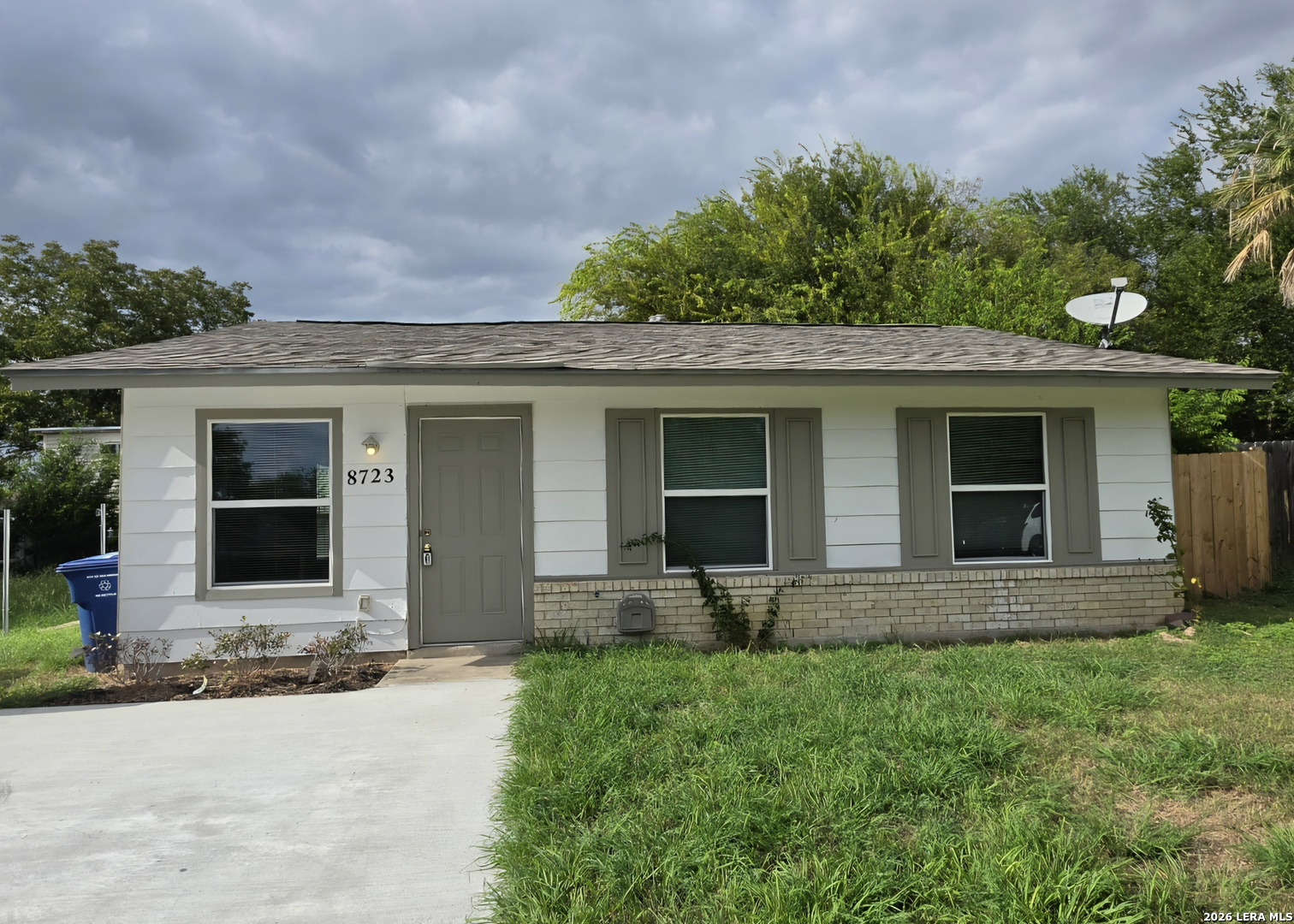 8723 Easy Valley Street — photo