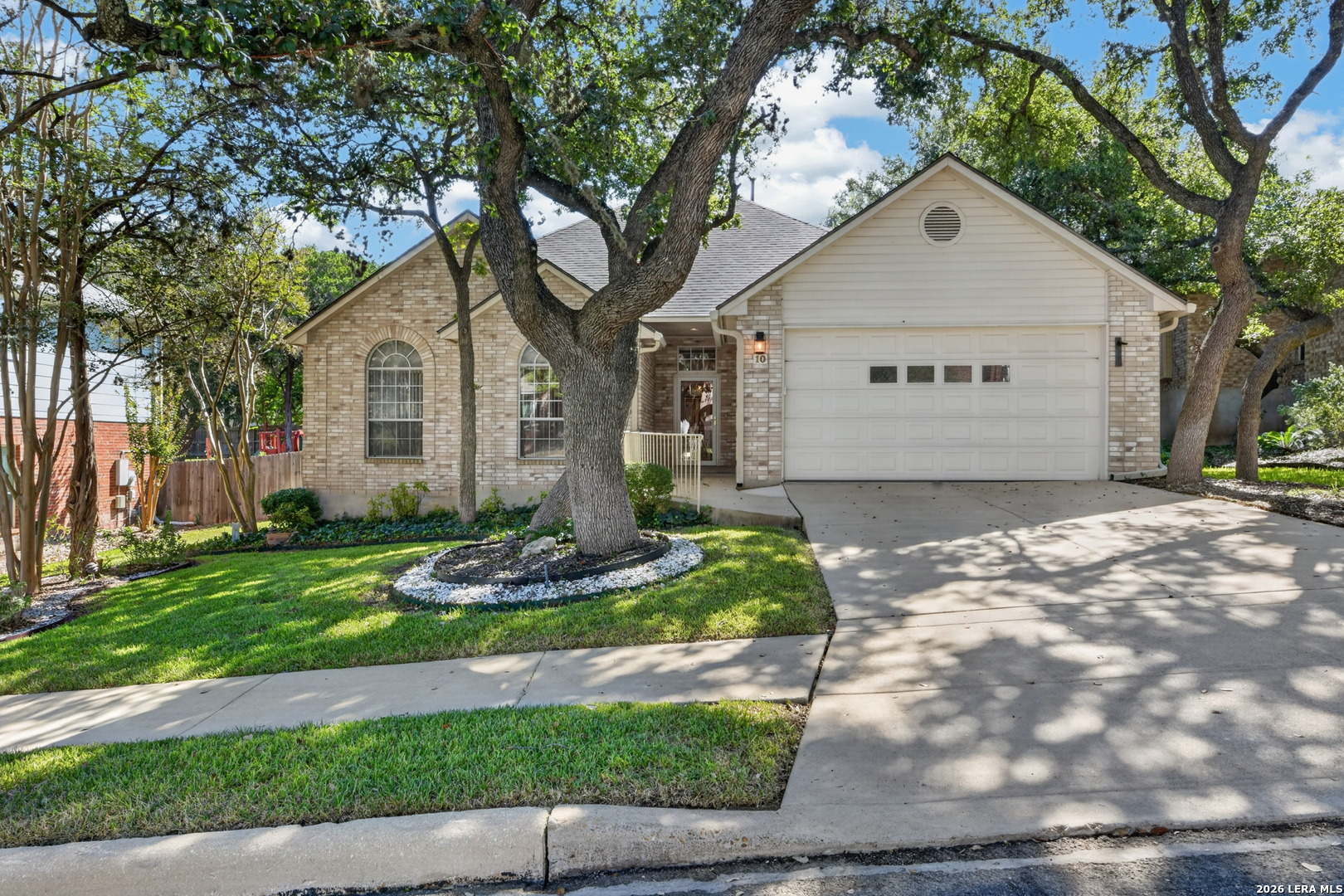 10 Sweetwood — photo