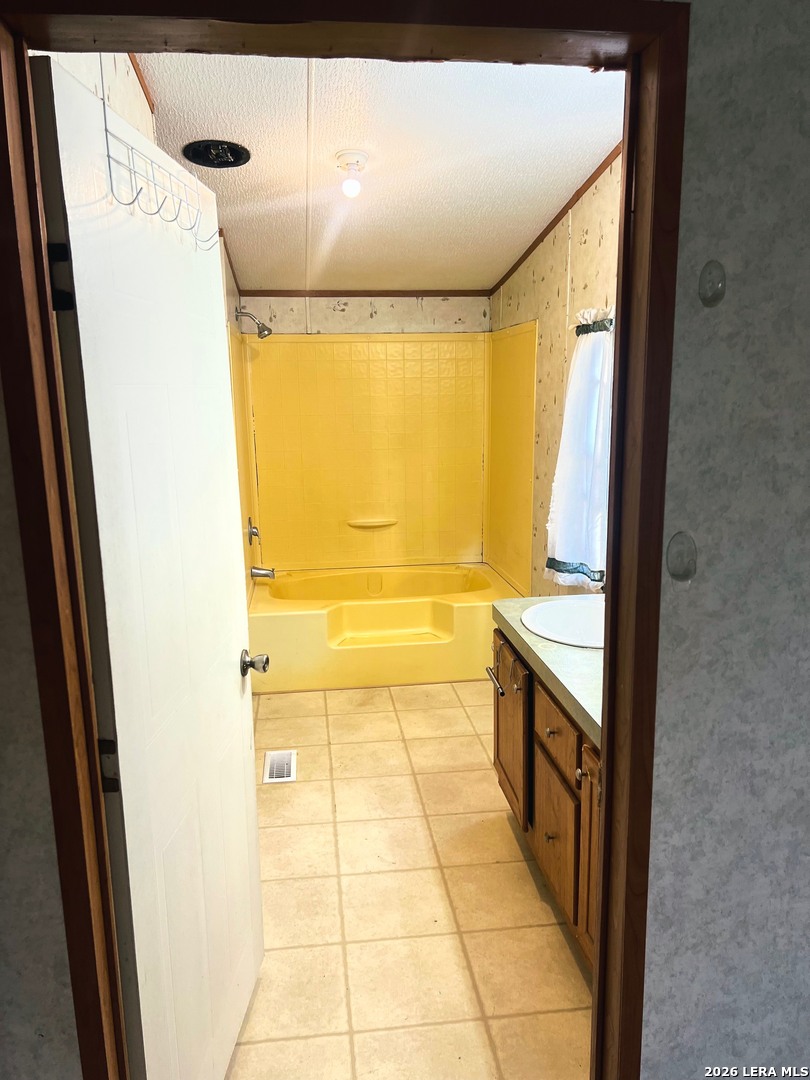 4519 Chariot, Von Ormy, TX 78073 — photo 3