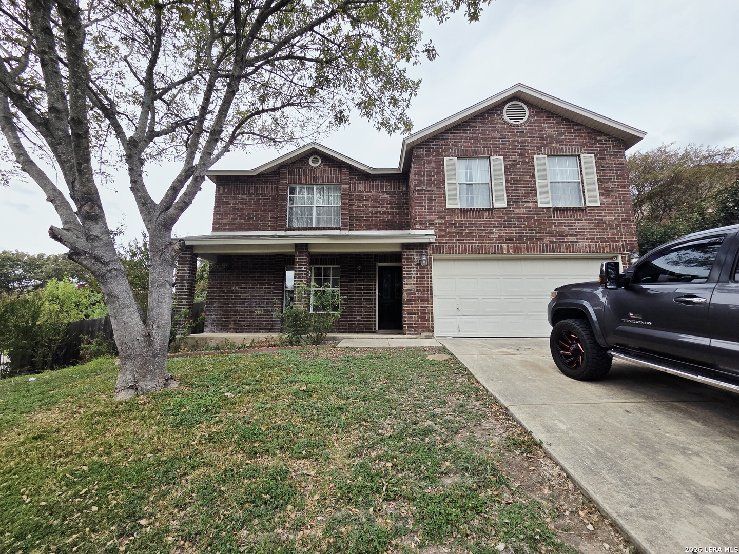7601 Forest Vale — photo