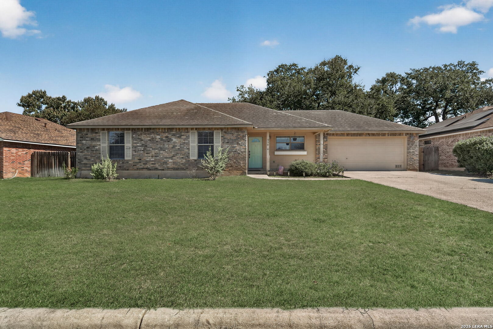324 Bunker Hl — photo