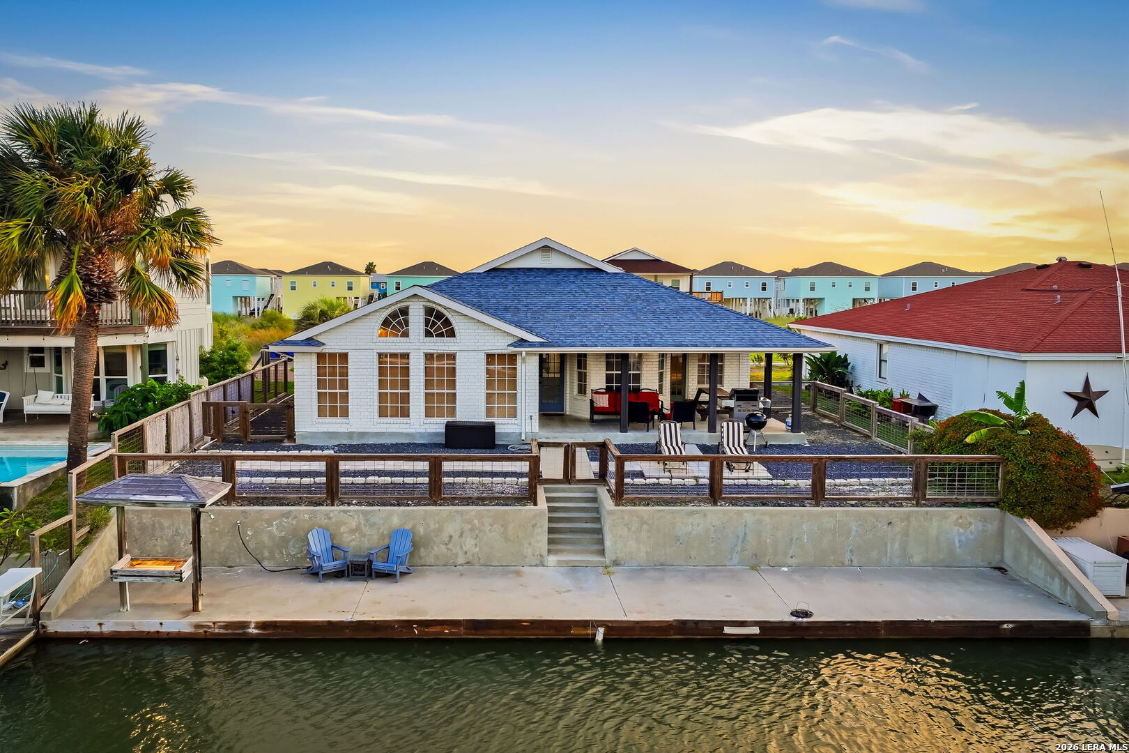 231 Windjammer — photo