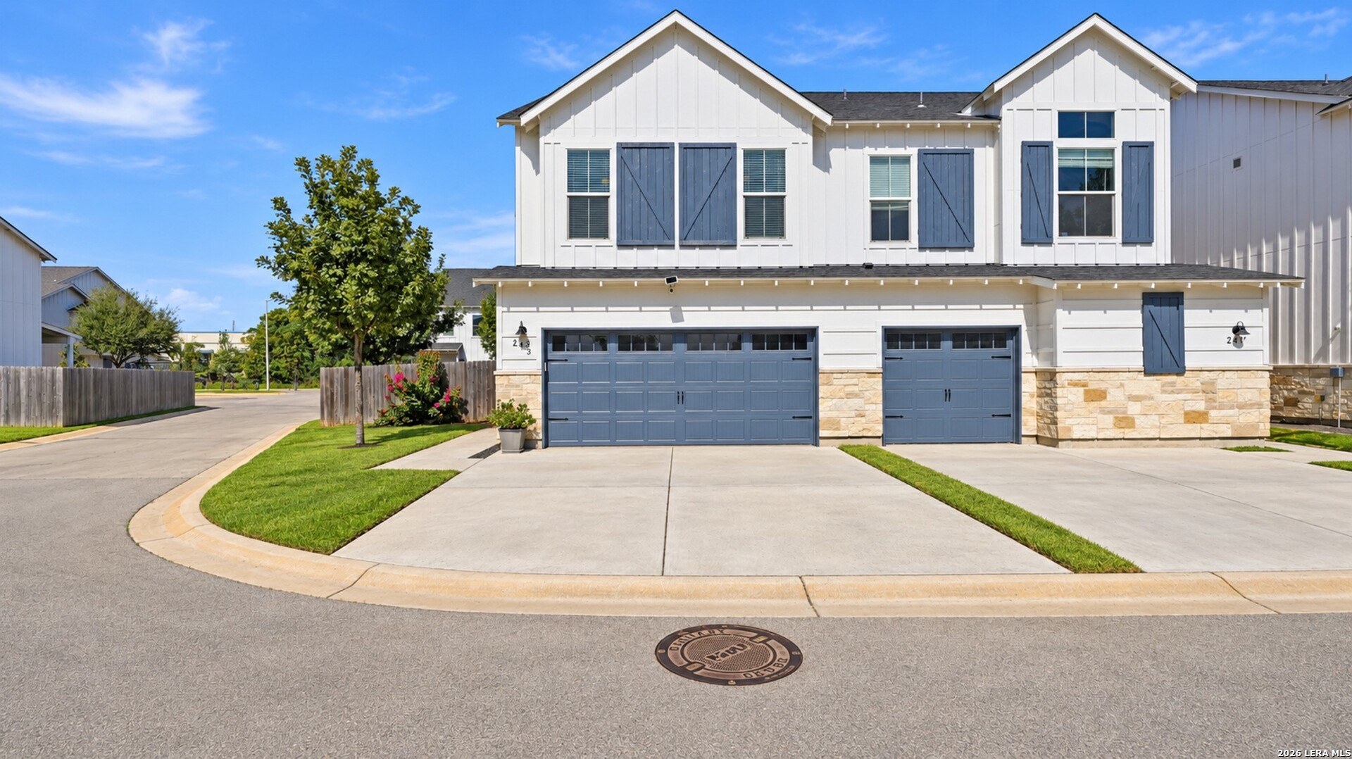243 Sapphire Unit 1201 — photo