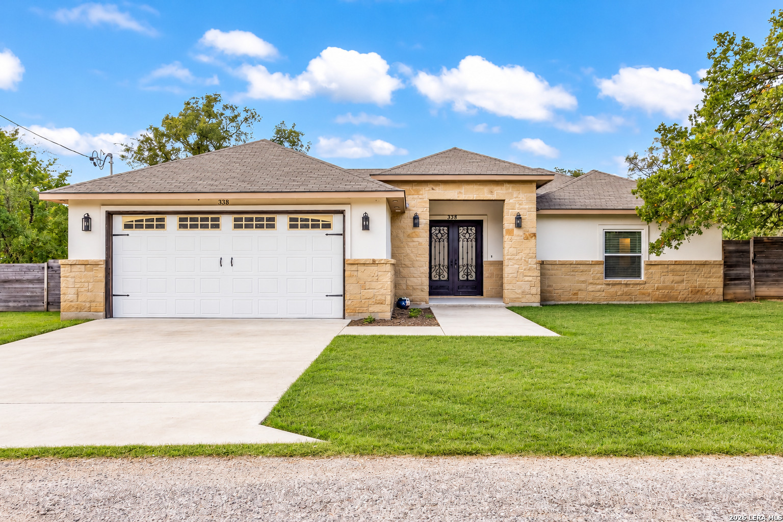 338 E Castleberry Drive — photo