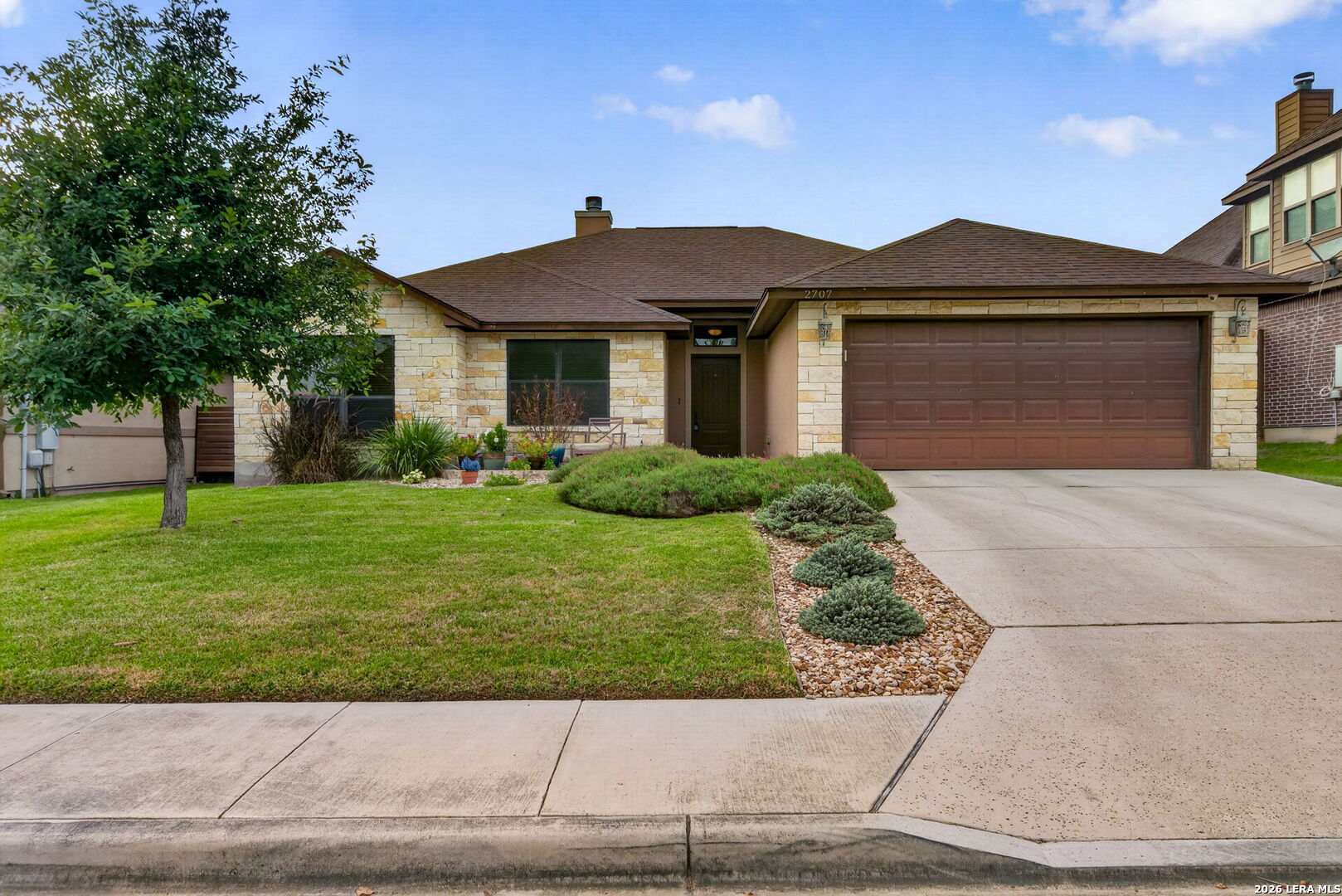 2707 Crest Rdg — photo
