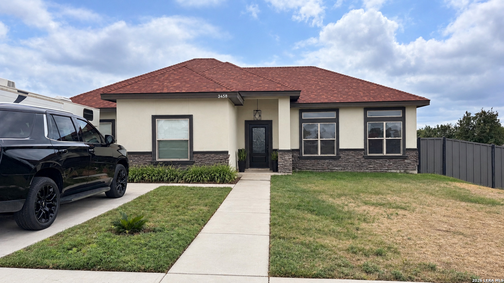 3458 Trey — photo