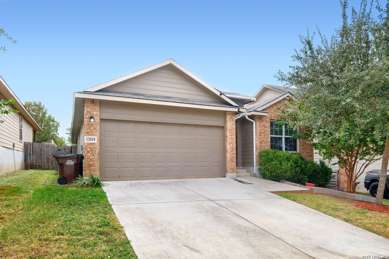 12018 Sapphire Riv — photo