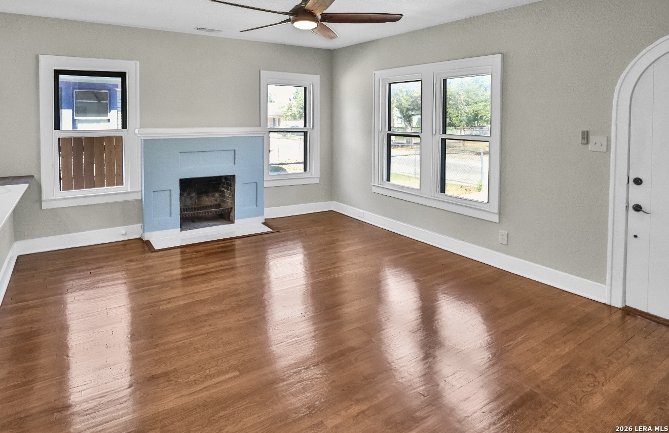 134 Compton, San Antonio, TX 78214 — photo 2