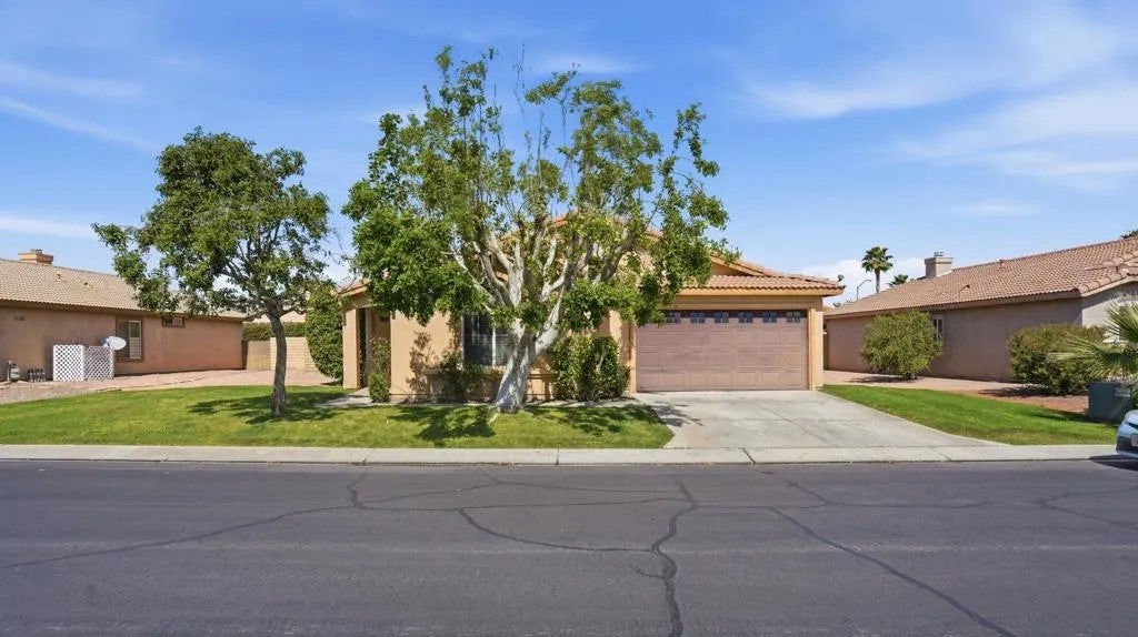 82546 Lincoln Drive — photo