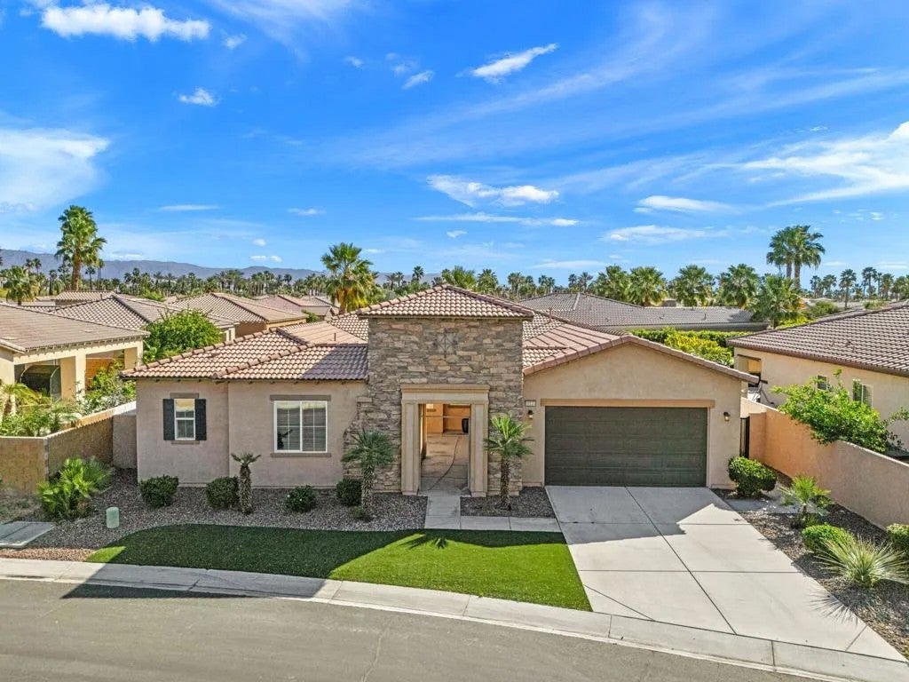 48144 Newport Bridge Place — photo