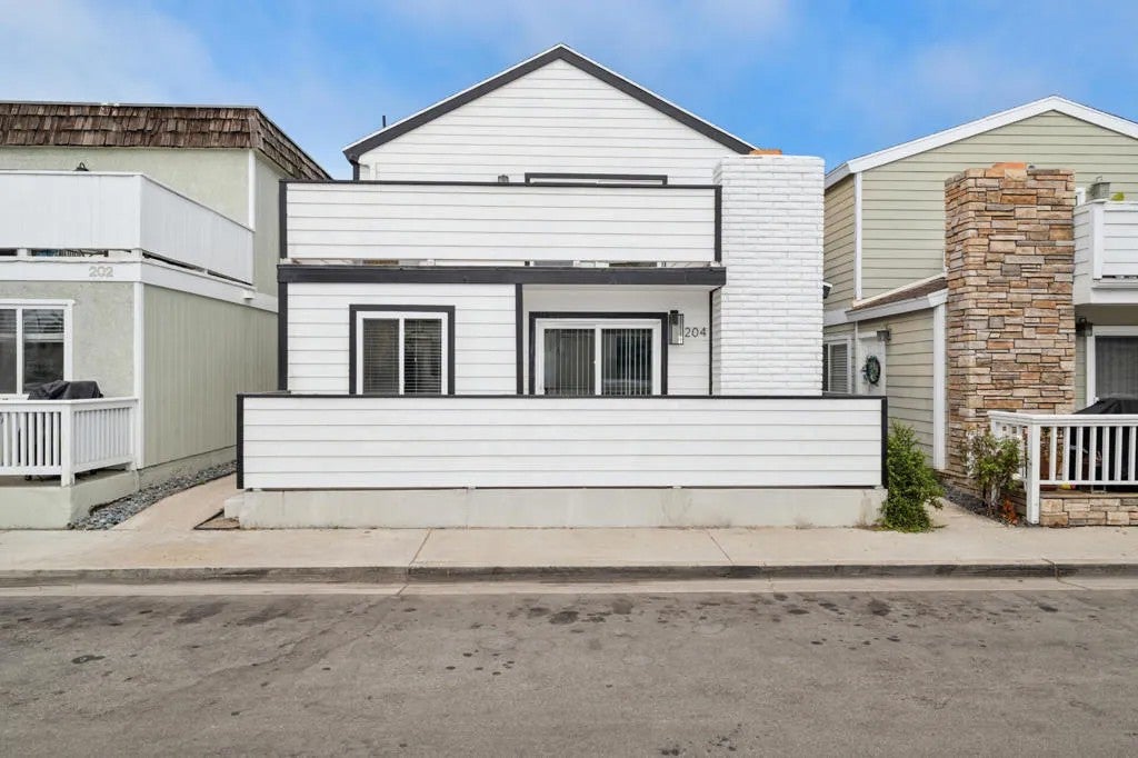 204 David Drive — photo