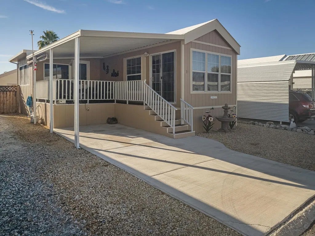 70200 Dillon 39 — photo