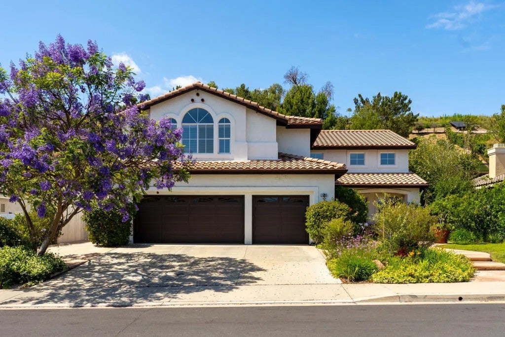 2039 Alborada Drive — photo