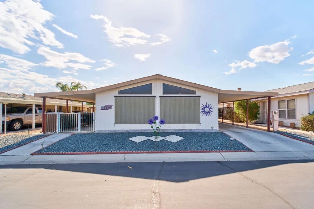47685 Prado — photo