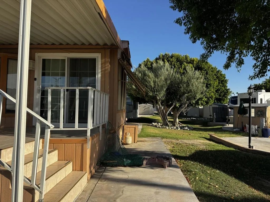 84136 Avenue 44 241 — photo