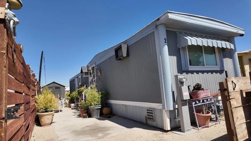 66455 Dillon 2 — photo