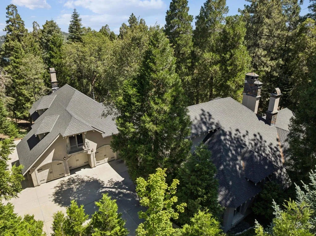 391 Cedar Ridge Drive — photo