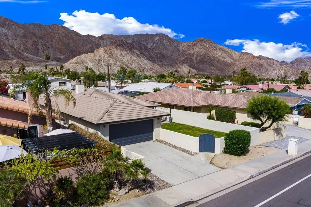 53185 Eisenhower Drive — photo