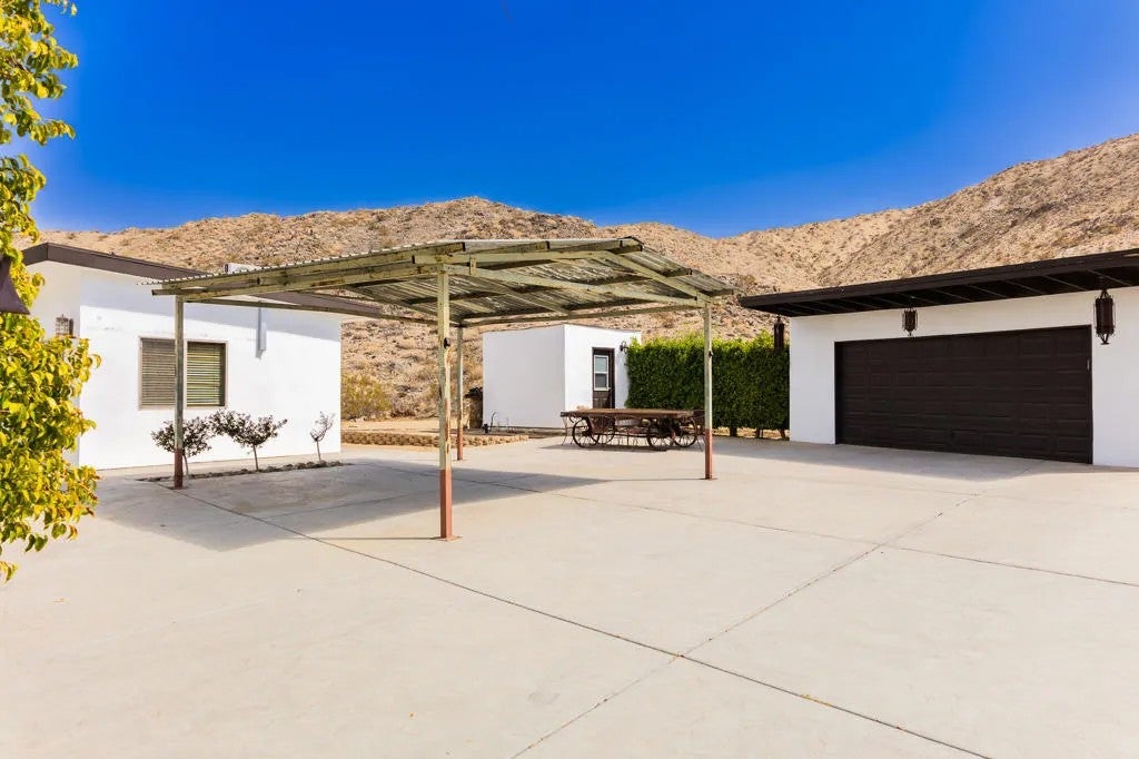 16430 Evans Lane — photo