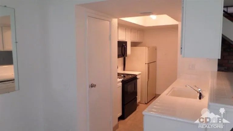 72616 Edgehill Drive 3 — photo