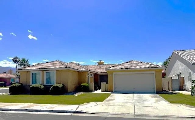 47497 Lagoon Court — photo