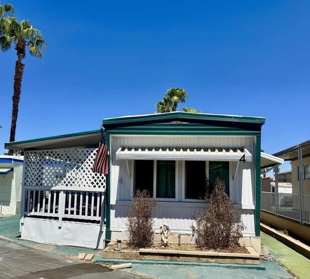 4 Arthur — photo
