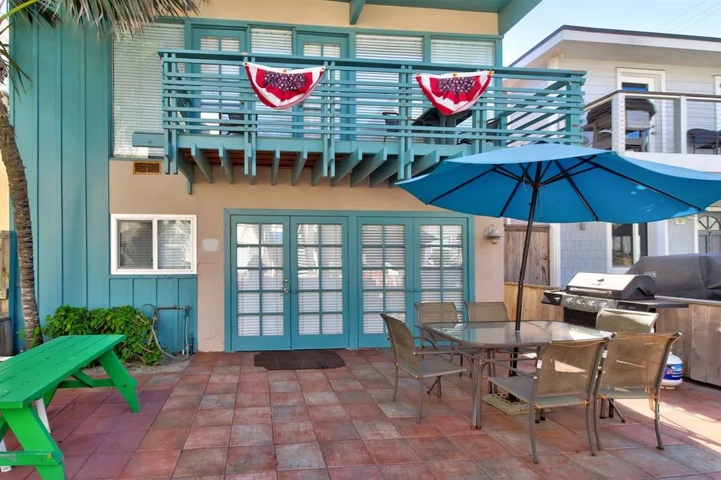 717 Ensenada Court — photo