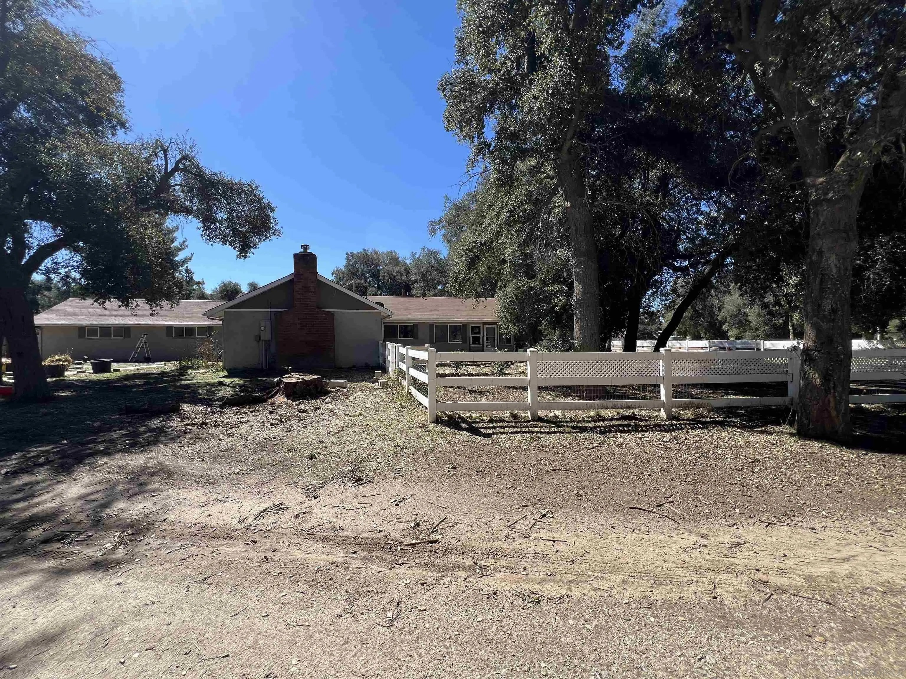 30247 Chihuahua Valley Road — photo