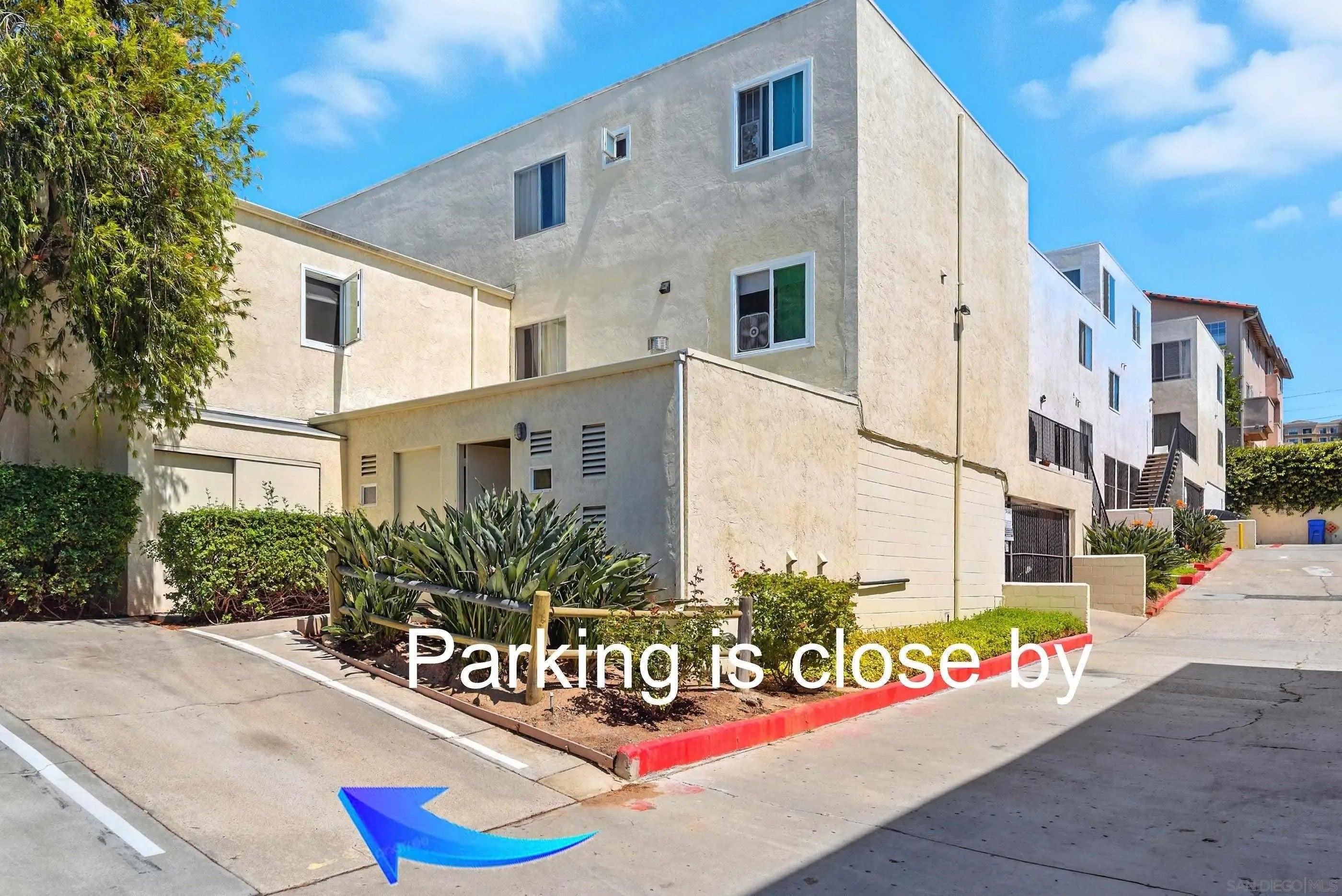 5725 Linda Vista Road 4 — photo