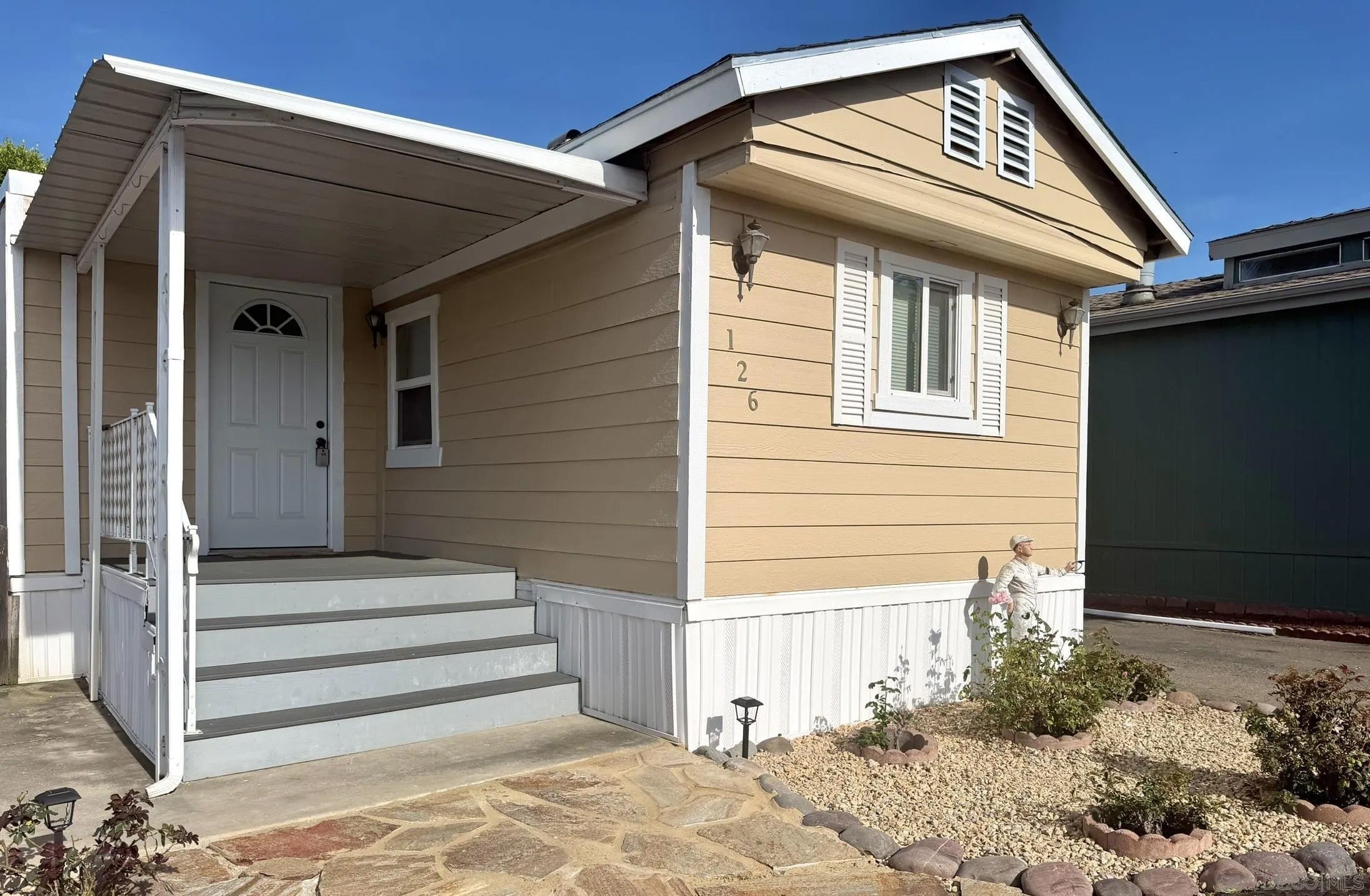 6460 Convoy Ct 126 — photo