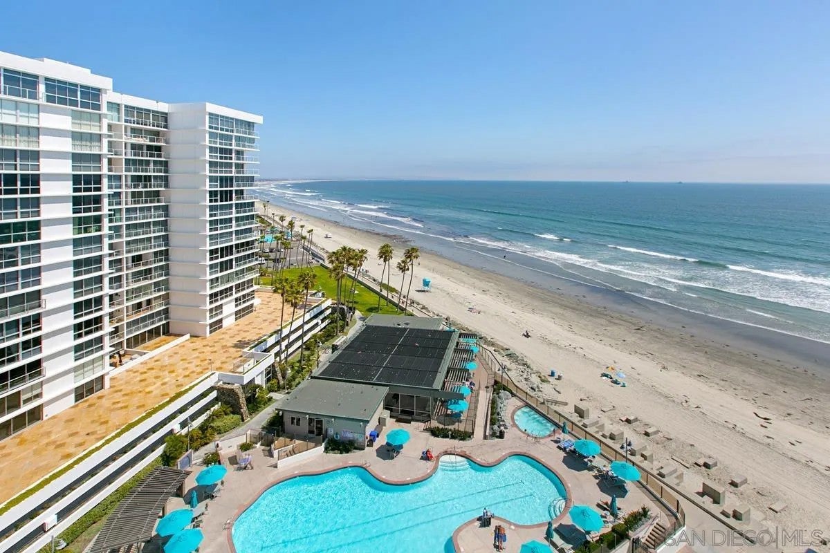 1760 Avenida Del Mundo 1109 — photo