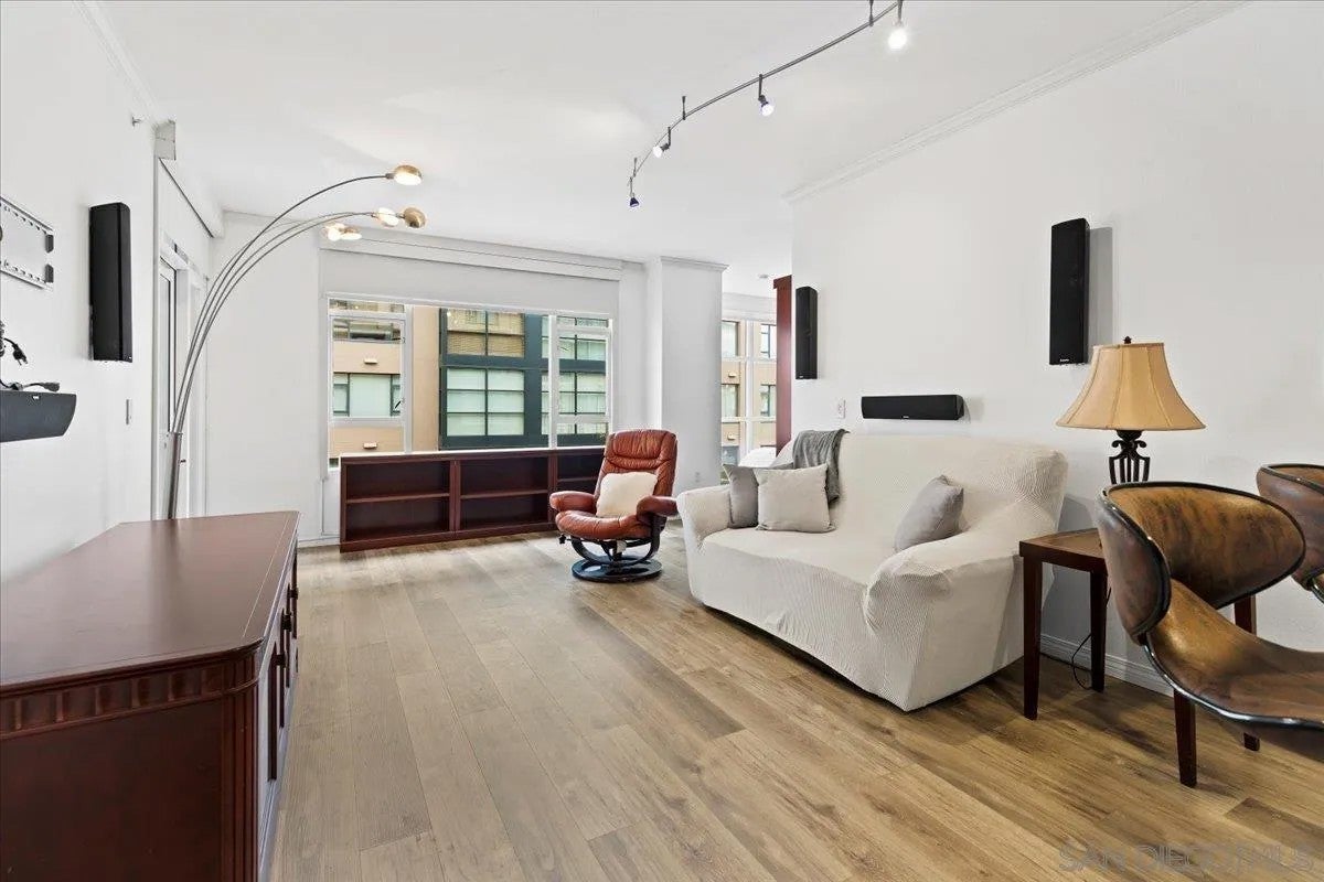 530 K St 410 — photo