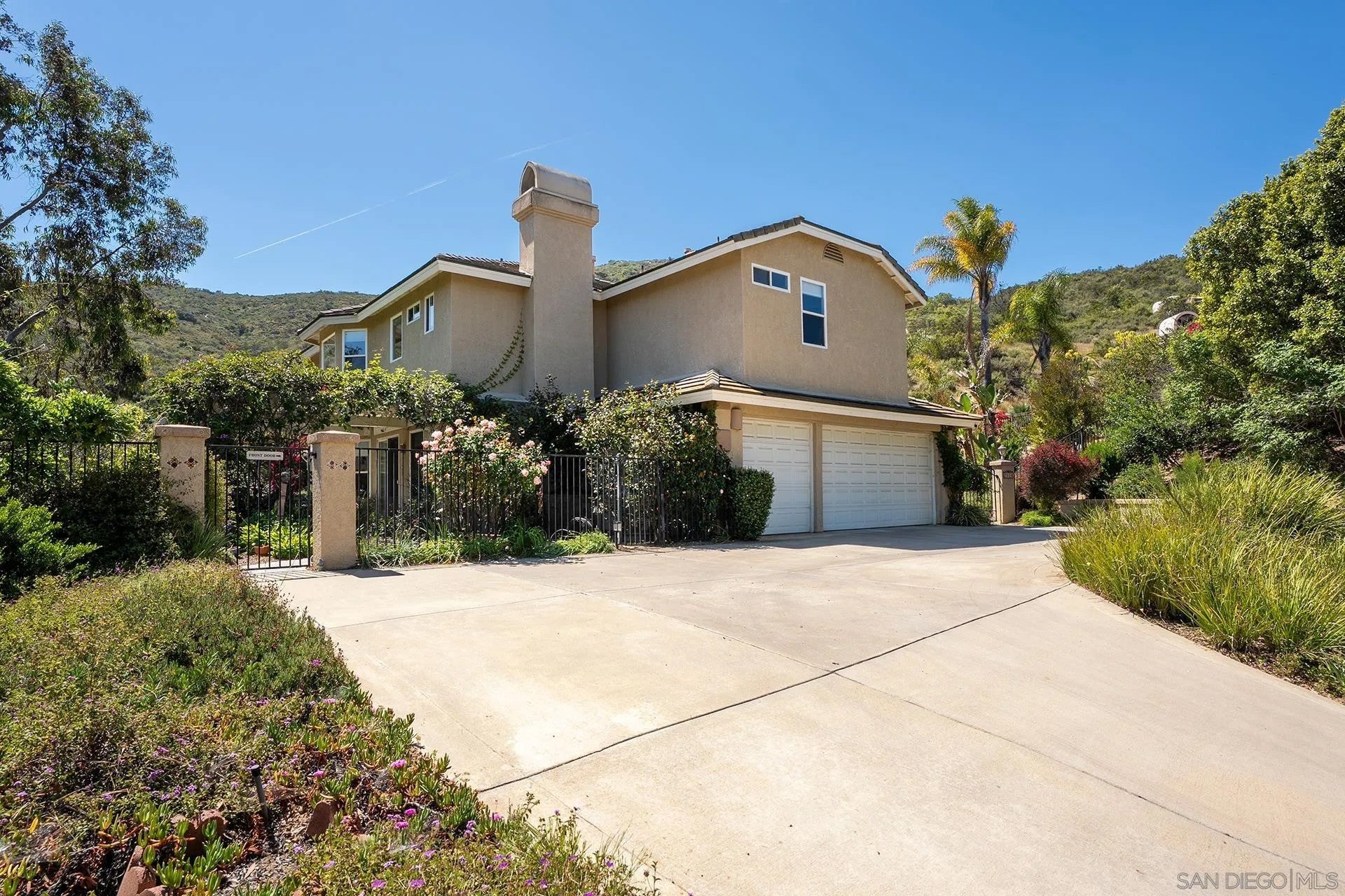 2914 Stonefield Dr — photo