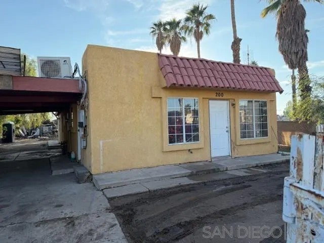 200 Lopez Ct — photo