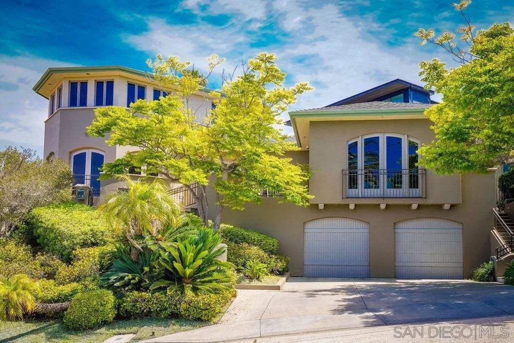 5931 La Jolla Corona — photo