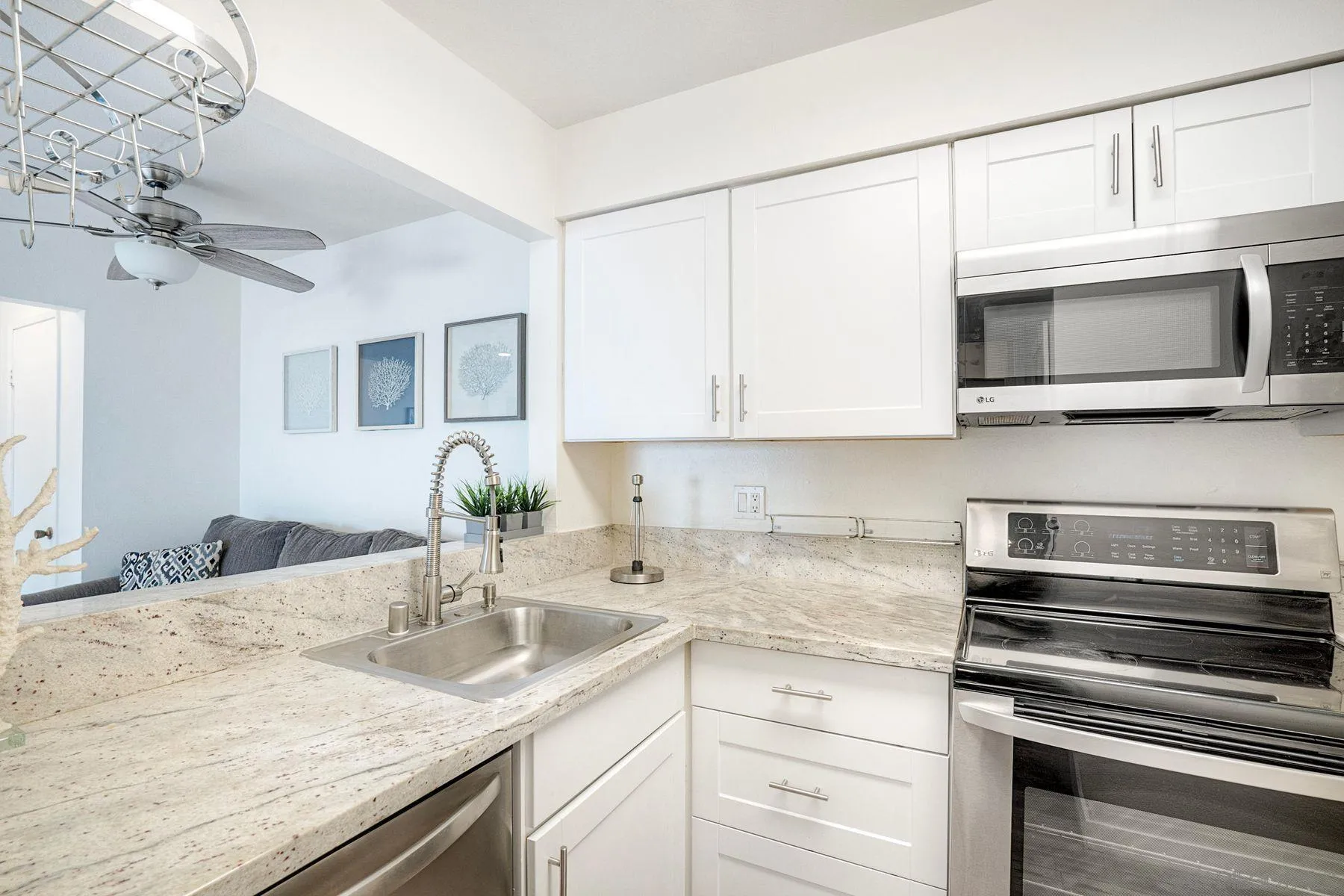 1337 Caminito Gabaldon Unit H — photo