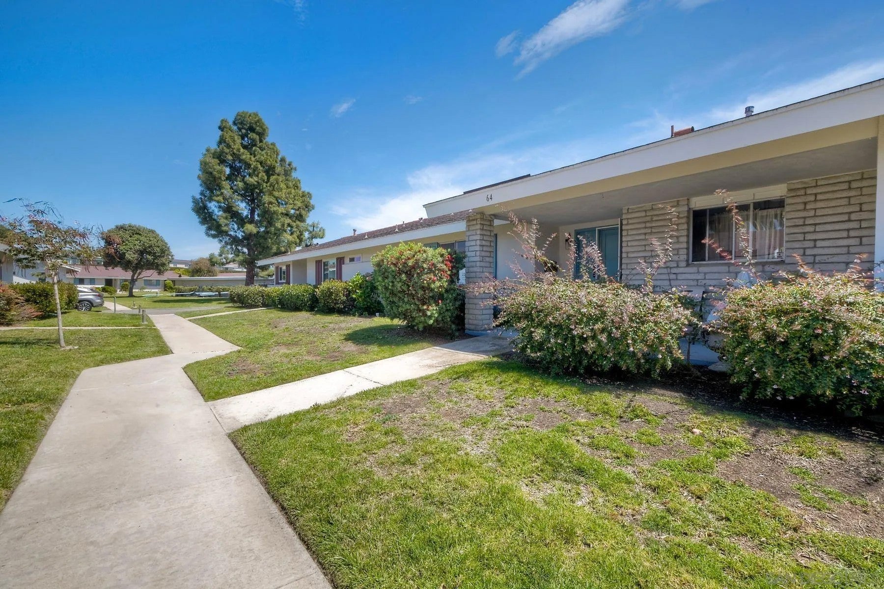 3755 Vista Campana N 64 — photo