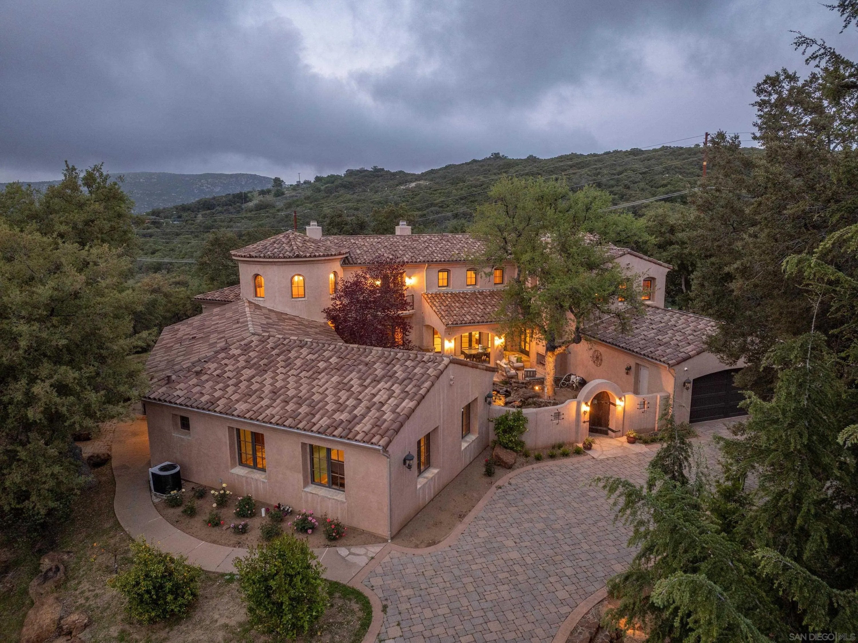 23835 Viejas Grade — photo