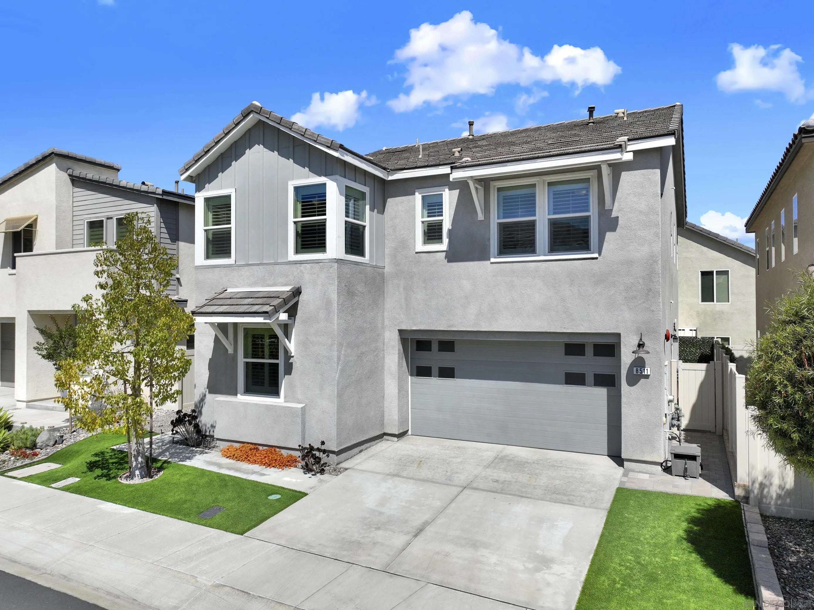 8511 Yucca St — photo