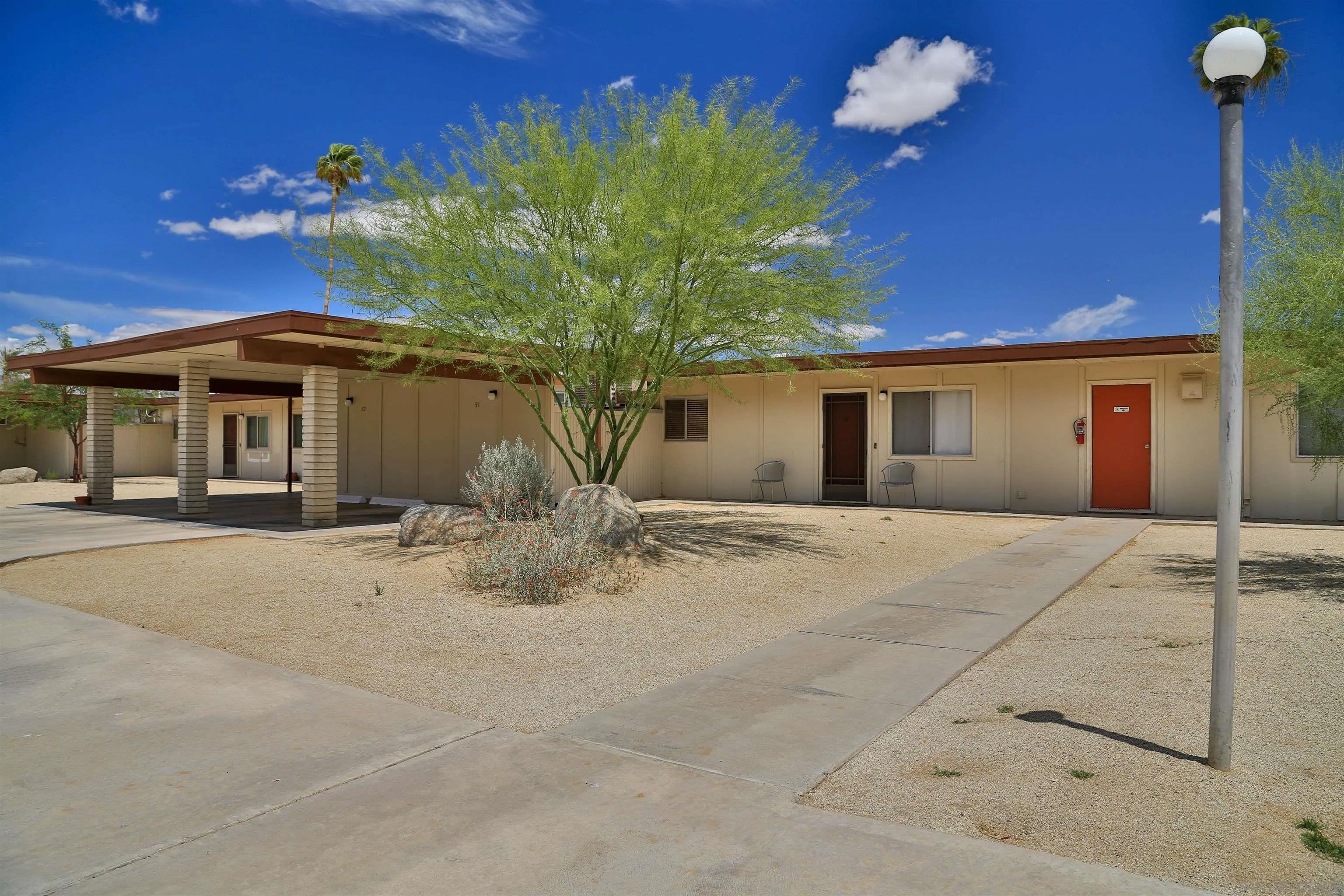 3158 Club Circle East 51 — photo