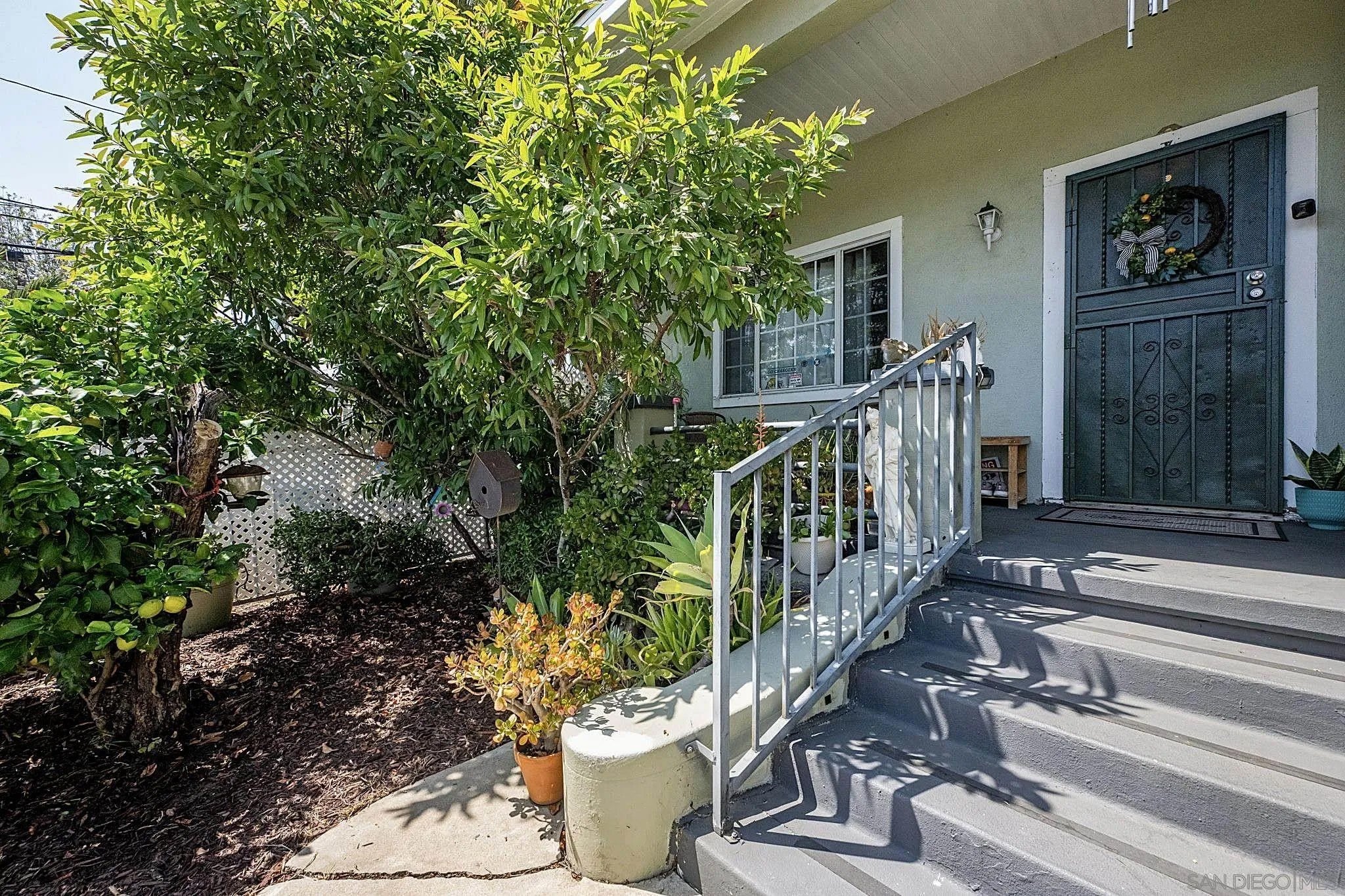 2607 Darwin — photo