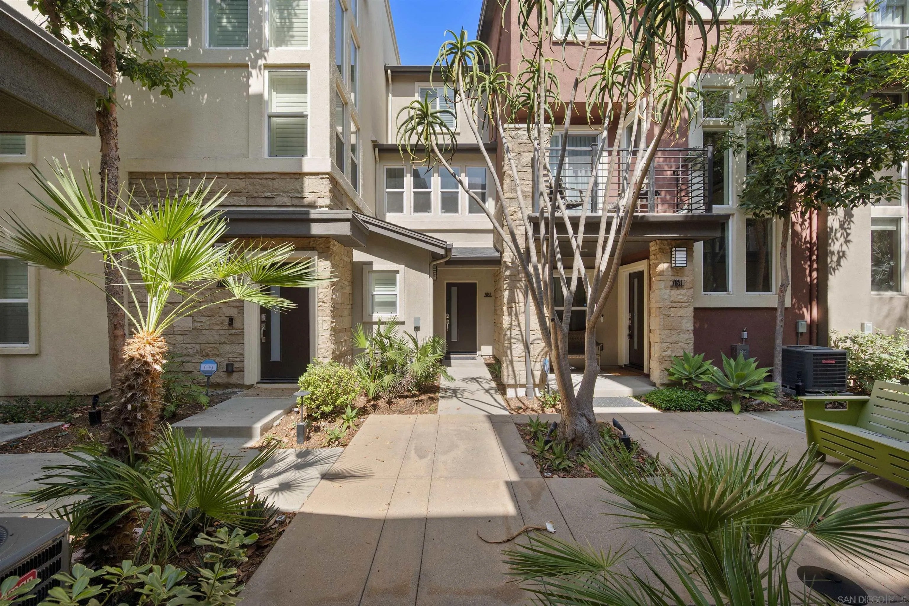 Home in San Diego, CA 92108 — photo 2