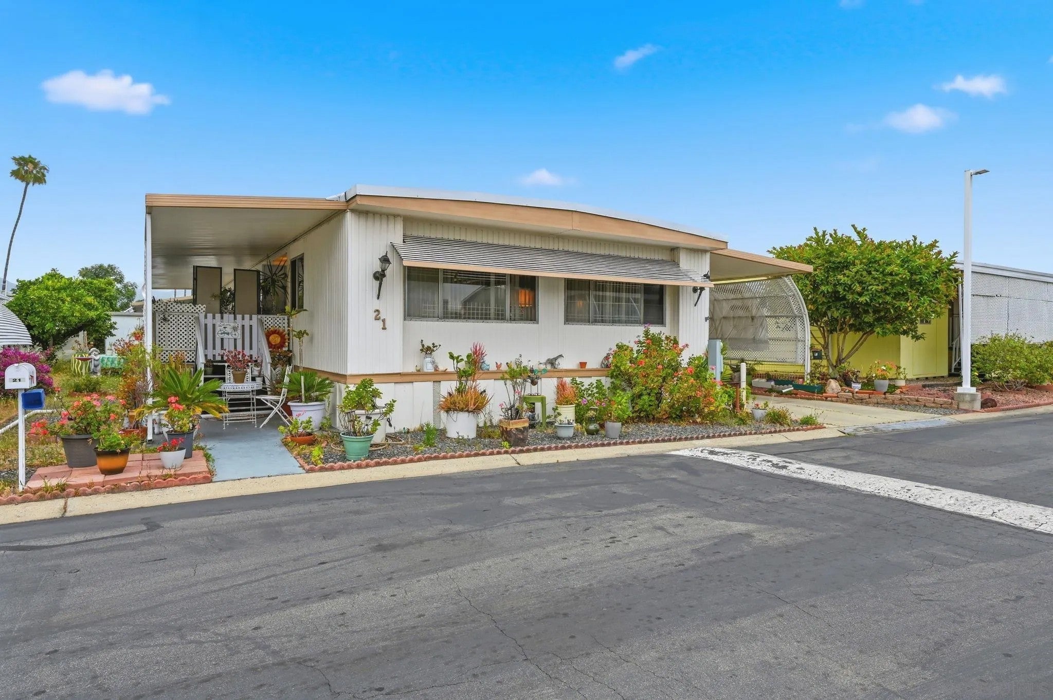 2280 E Valley Pwky 21 — photo