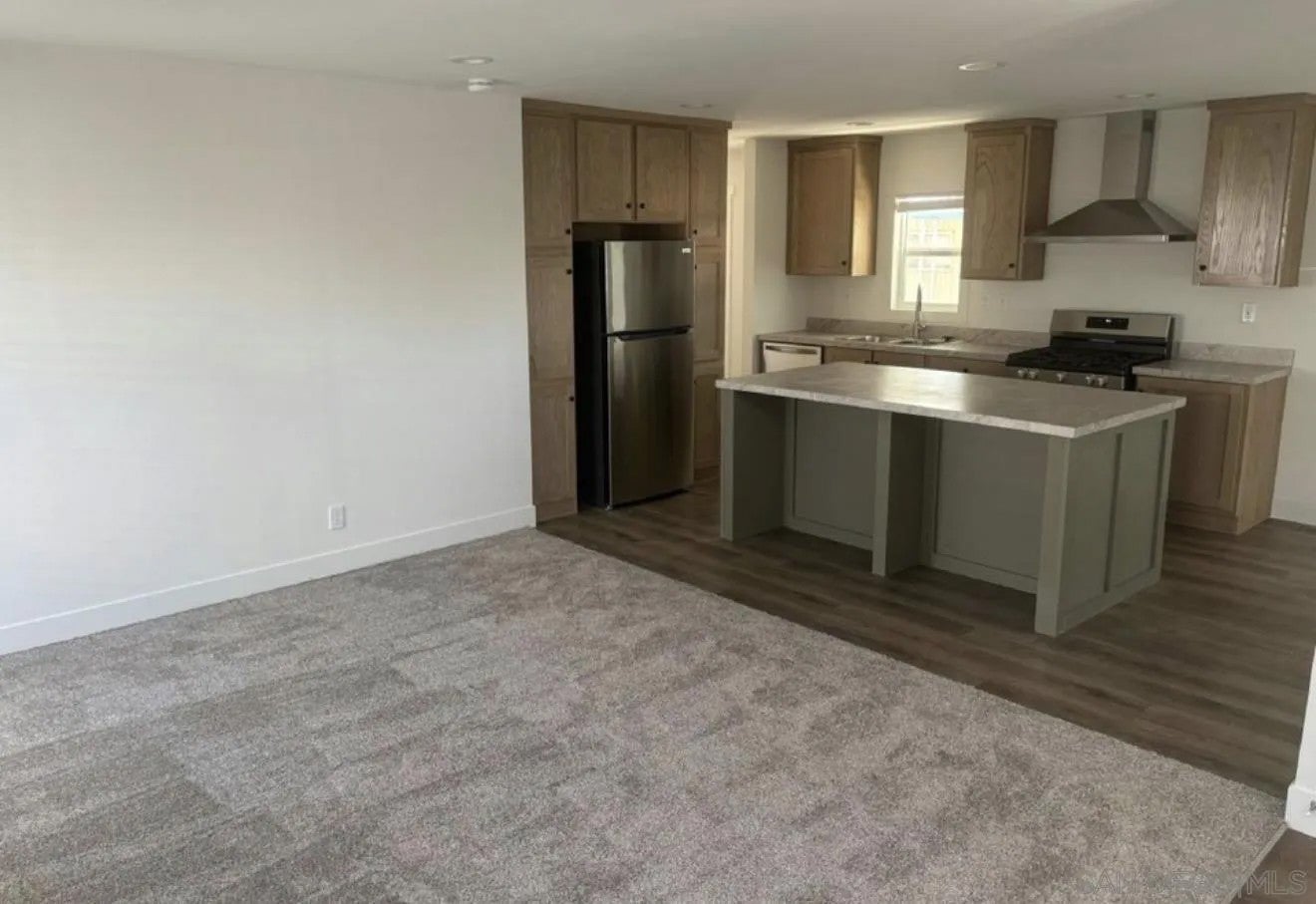 725 Thornton Avenue 31 — photo