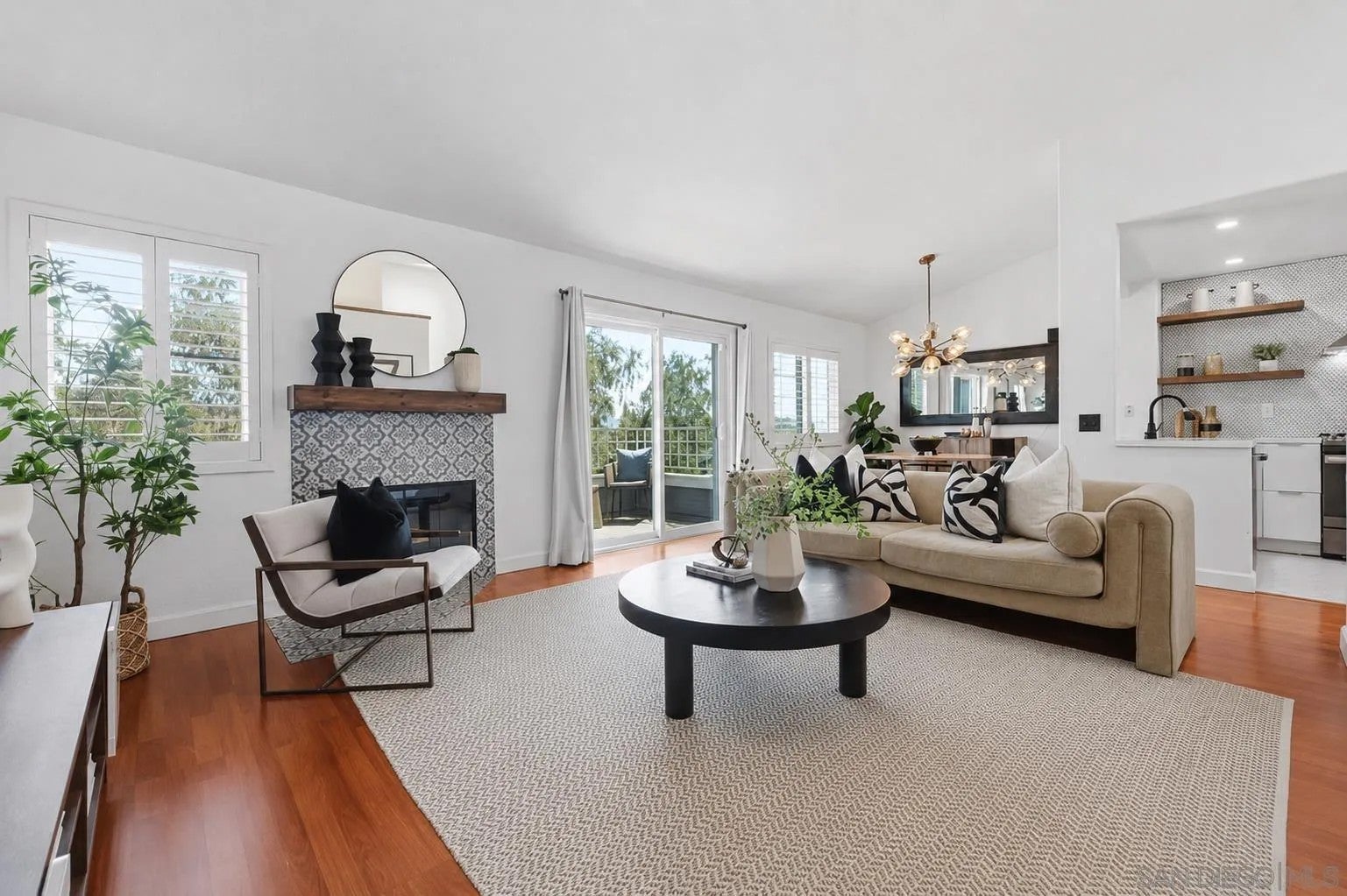 12805 Carriage Rd — photo