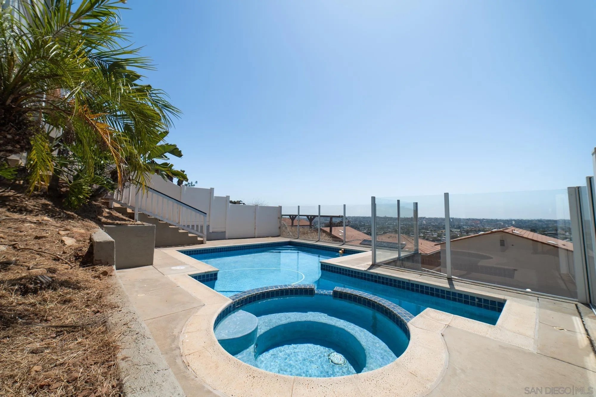 1102 La Mesa — photo