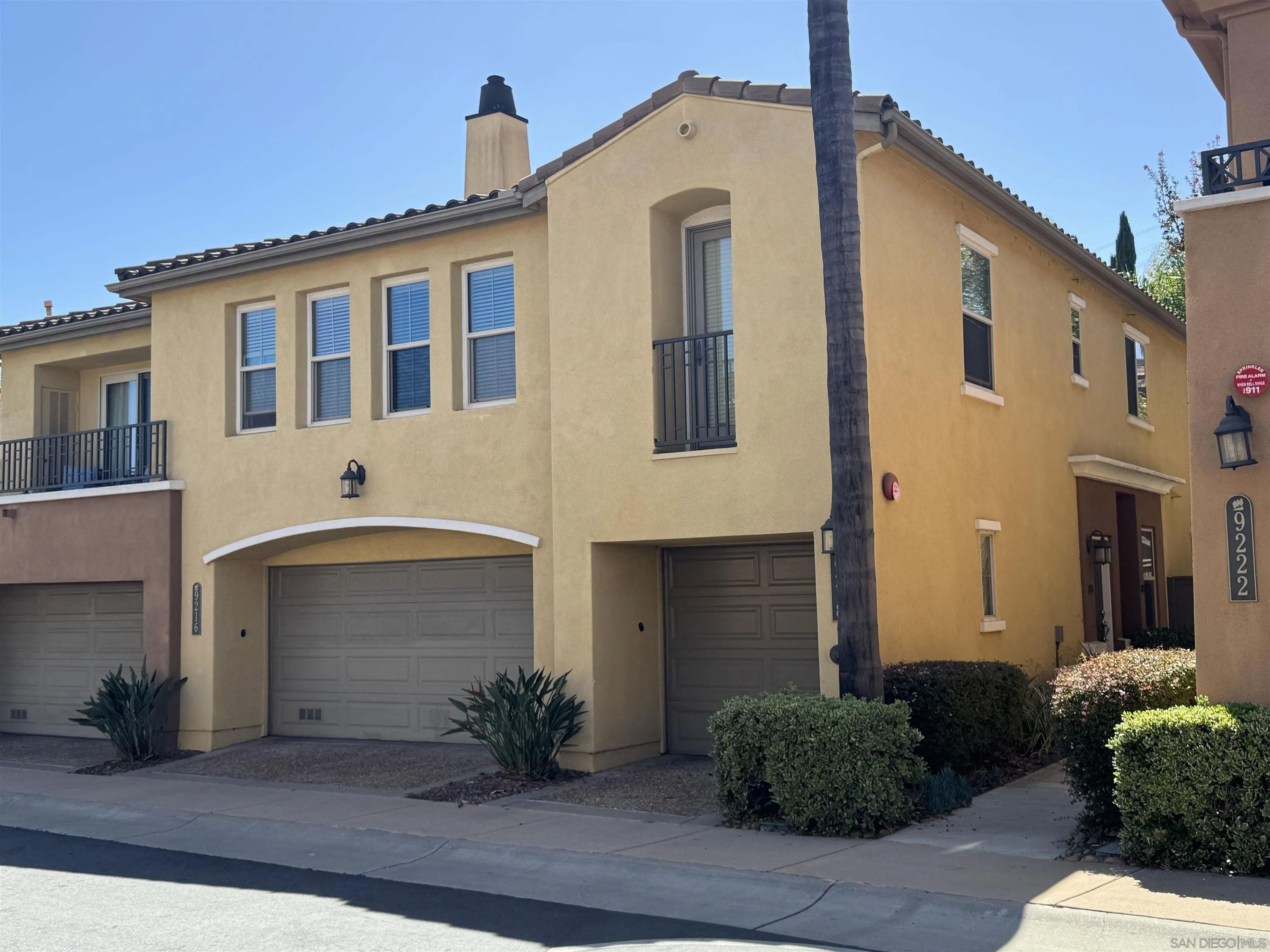 9216 Calmante Lane — photo
