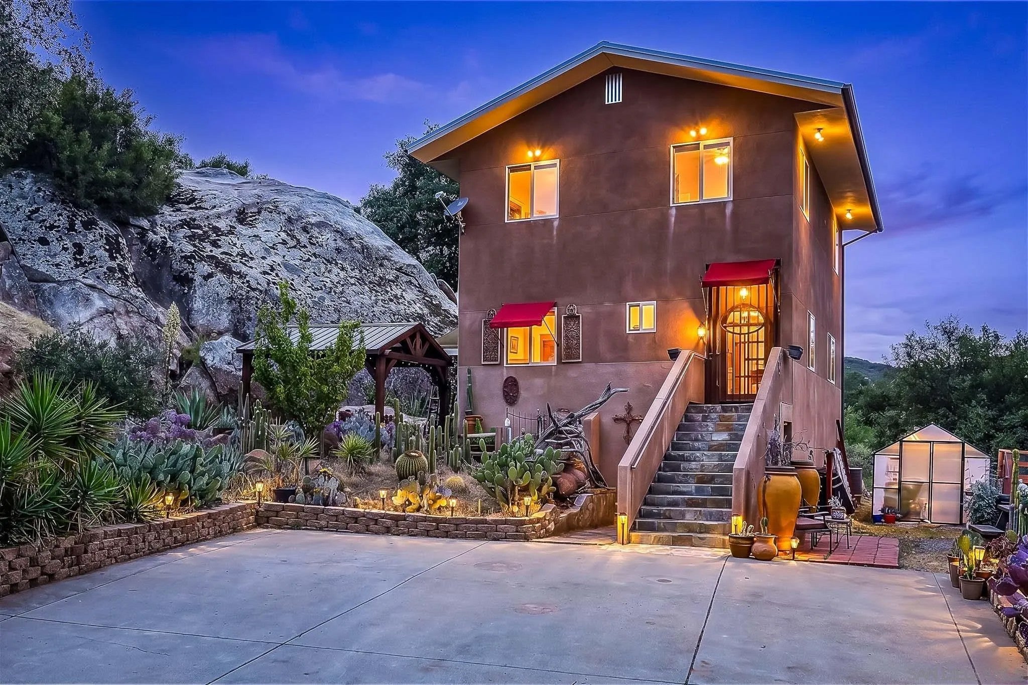 20841 Deerhorn Valley Rd — photo