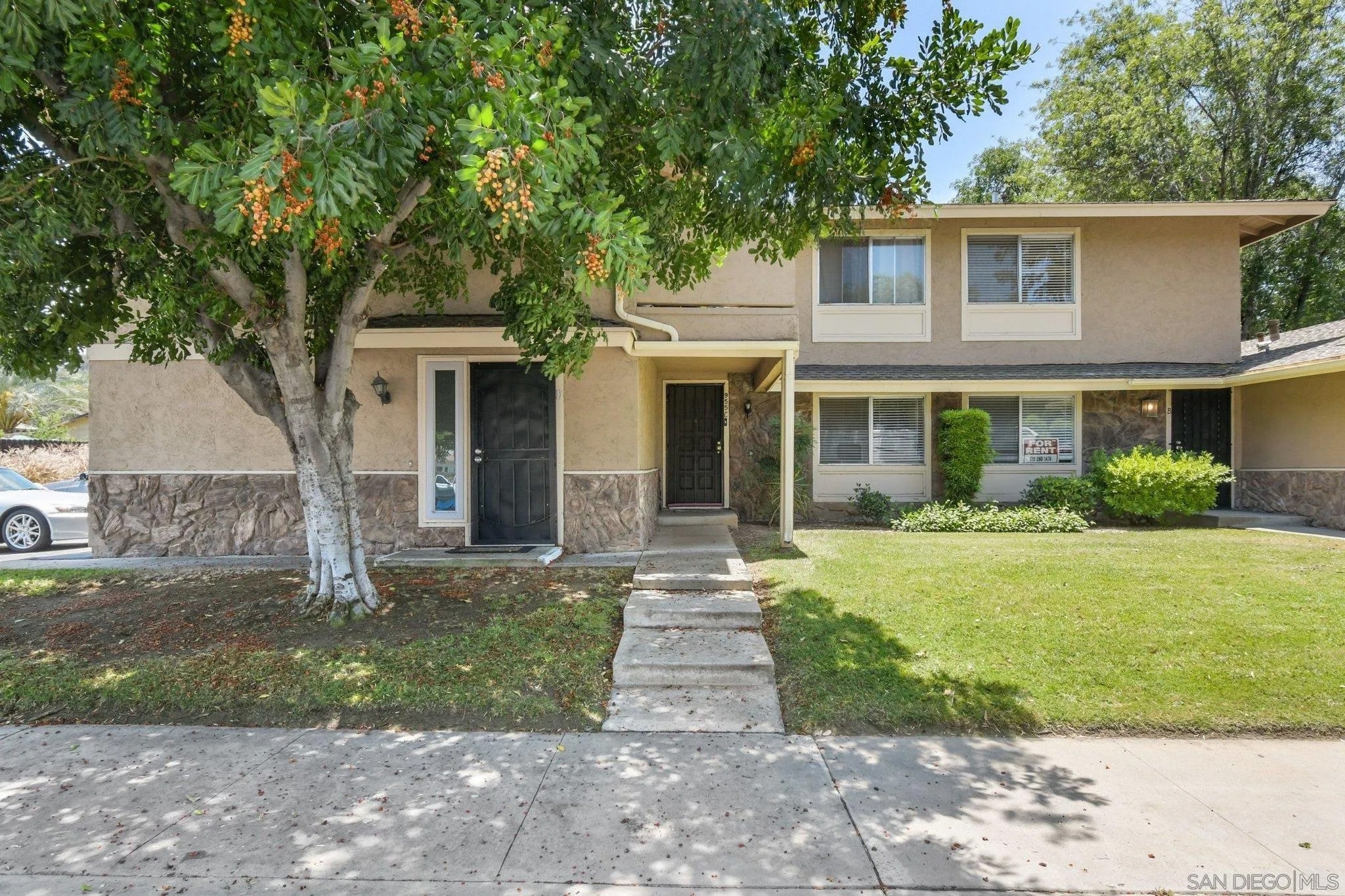 955 Amistad Pl C — photo